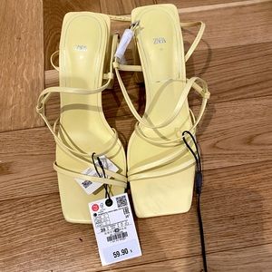 ZARA HEELED SQUARE TOE ANKLE STRAP SANDALS